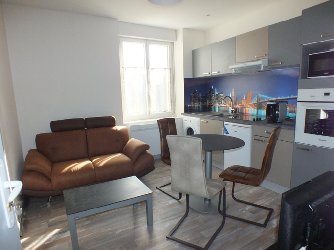 Others 4, Residence Miranto, Indre