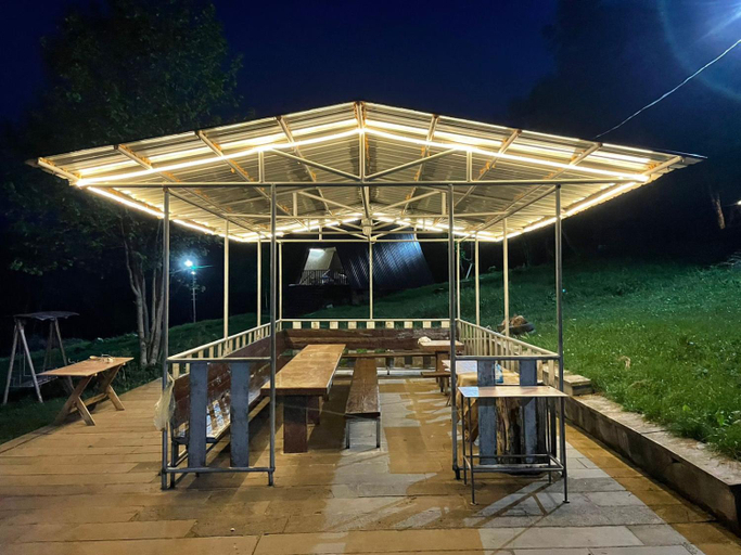 Food & Drinks 3, GLAMPING WOLF MOUNt