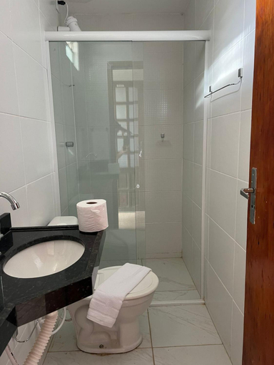 Bathroom, Hospedaria Cumbuco - Kitnets Completas, Caucaia
