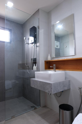 Bathroom 3, Li CALLA Resort Trat, Muang Trat