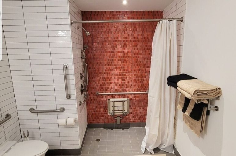 Bathroom, Rosa Linda- Luxe Rmntic Studio W Terrace, Newark