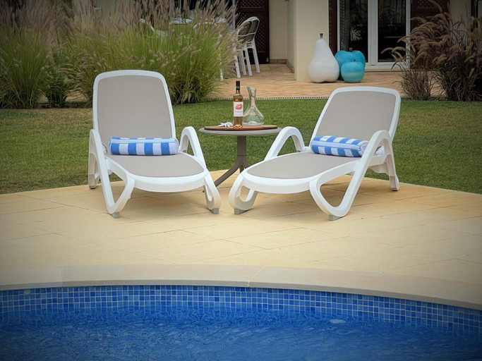 Sport & Beauty 2, Villa Cascata, 3 bedroom, Pool, close to Olhos de Agua, Albufeira