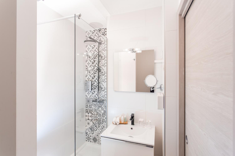 Bathroom 3, Le Rapp, Haut-Rhin