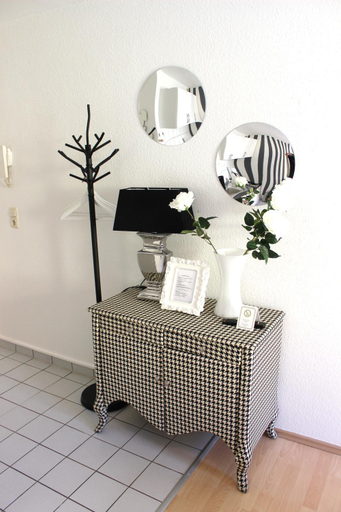 Others 4, A-Partments, Köln
