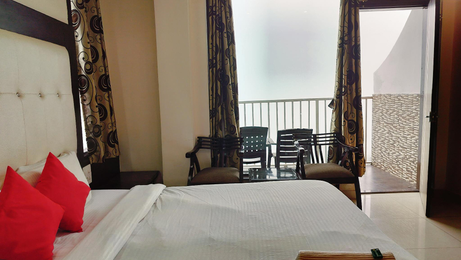 Others 3, Hotel Royale India, Kangra