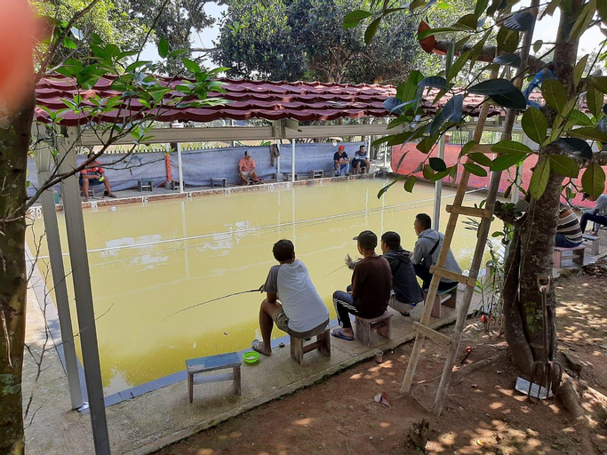 Sport & Beauty 5, Rumah Kayu Villa Saung Naufal, Sukabumi