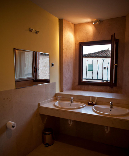 Bathroom, Hospederia Porta Coeli, Guadalajara