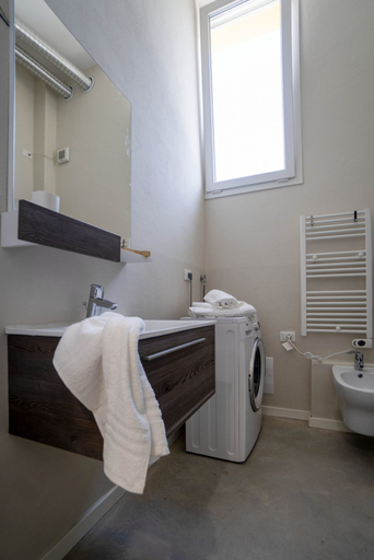 Bathroom 3, Casadelfalegname, Bologna
