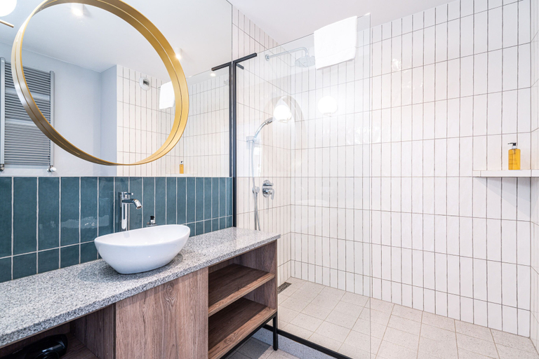Bathroom 4, RentPlanet - Apartamenty Madalińskiego, Kraków City
