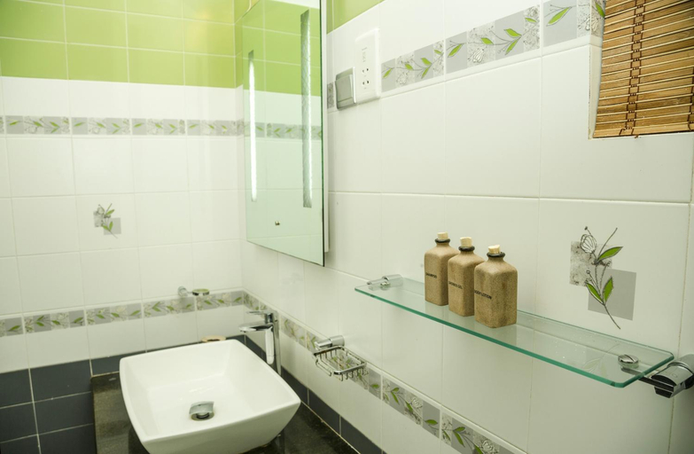 Bathroom 4, Villa Upper Dickson, Galle Four Gravets