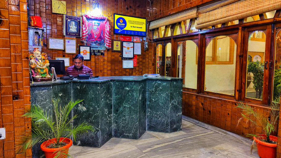 Exterior & Views 2, Hotel Surya International - Manali, Kullu