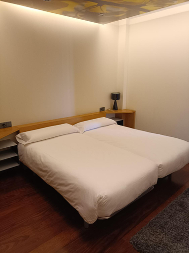 Bedroom 2, Hotel Raiz, Burgos