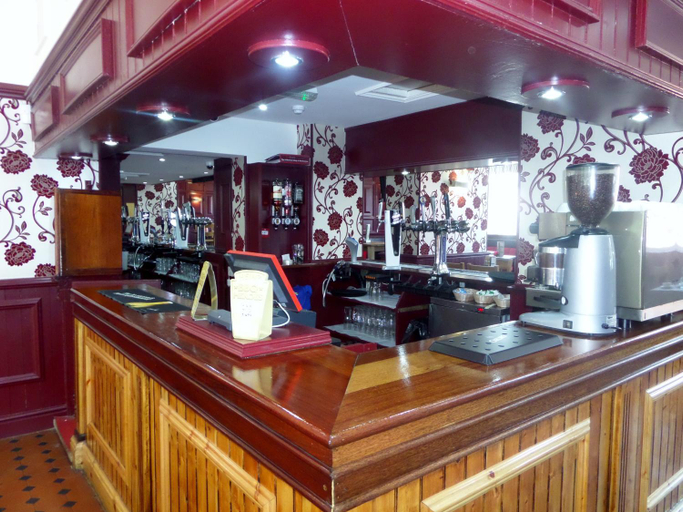 Others 3, The Cabbage Hall Hotel, Sefton