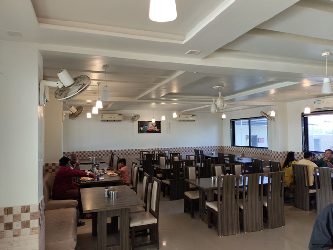 Food & Drinks, Hotel Amidhara, Devbhumi Dwarka