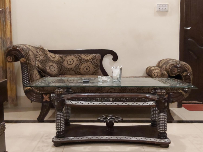 Others 3, New Look Guest House, Lahore