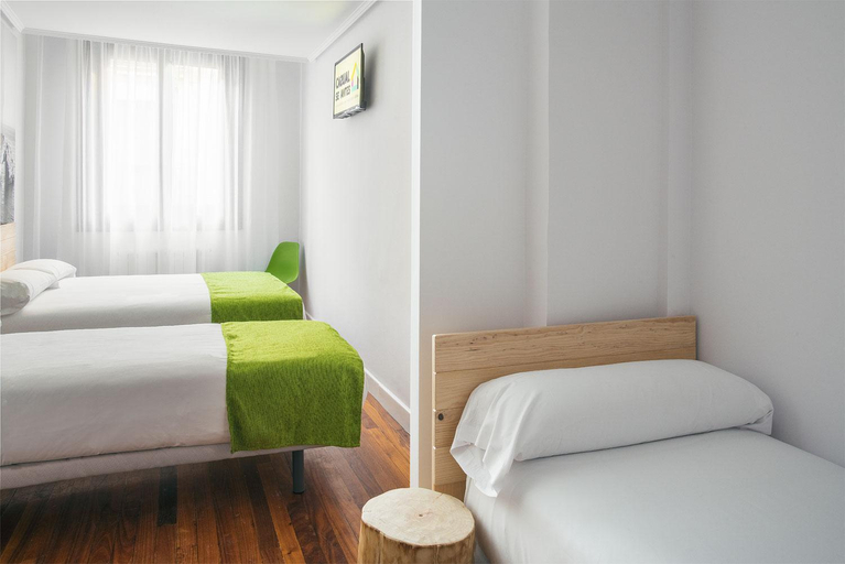 Bedroom 3, Casual Serantes Bilbao, Vizcaya
