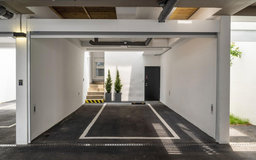Parking lot 3, Paju Dedea Self Check-in Motel, Paju