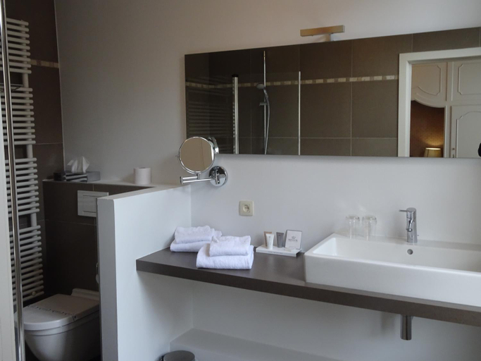 Others 3, Hotel Duc De Bourgogne, West-Vlaanderen