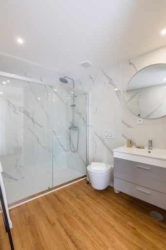Bathroom 2, Pestana Apartments - Premium, Porto