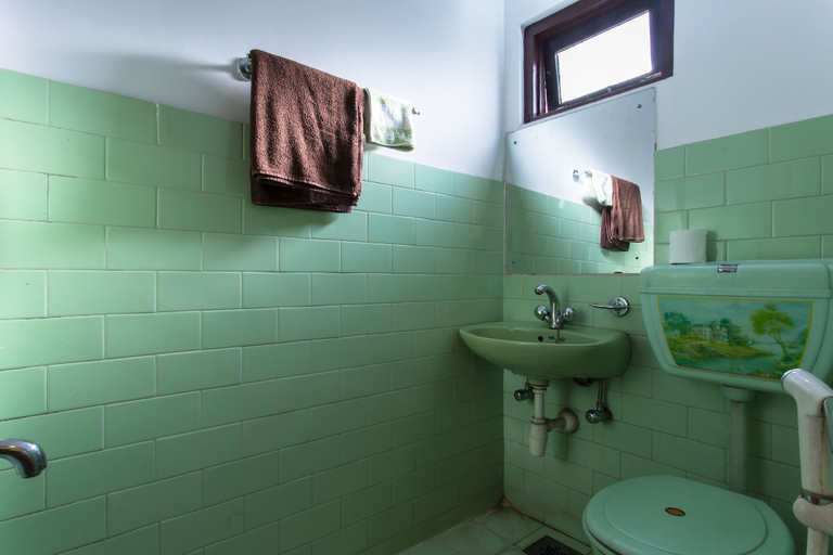 Bathroom 4, Khumbila Hotel, Bagmati