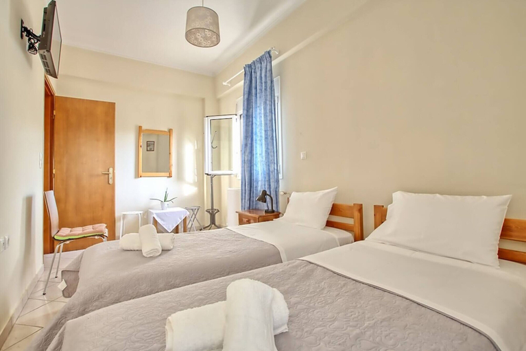 Bedroom 3, Gianna's House Next To Platanias, 250m From Beach, Crete