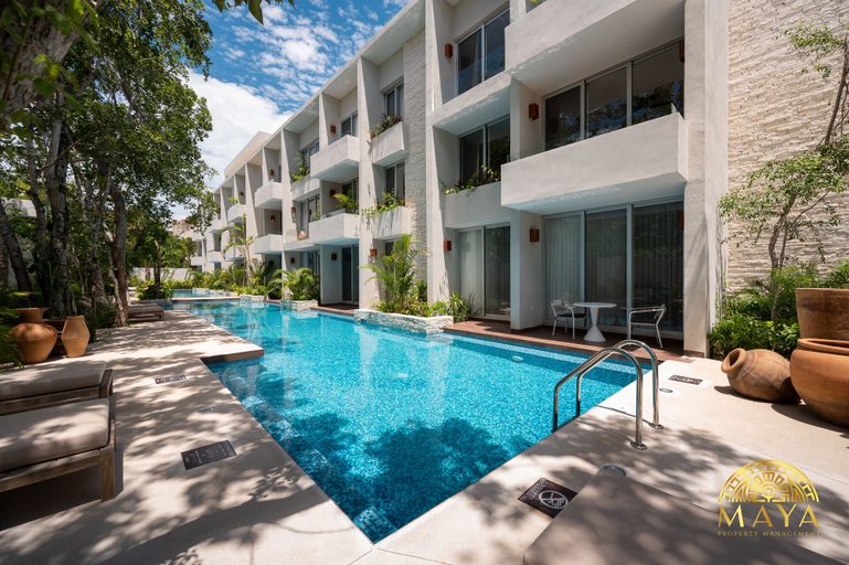 Garden 5, NHOA 207A Lux 2BR Condo Pool View in Aldea Zama, Cozumel