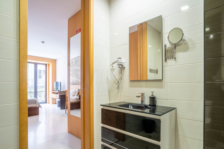 Bathroom 2, Reis de Gaia, Vila Nova de Gaia