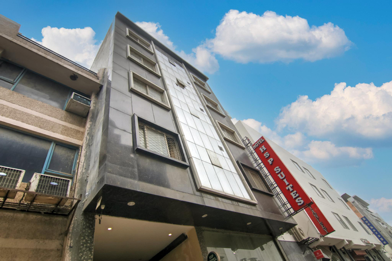 Hotel HSP Suites, West