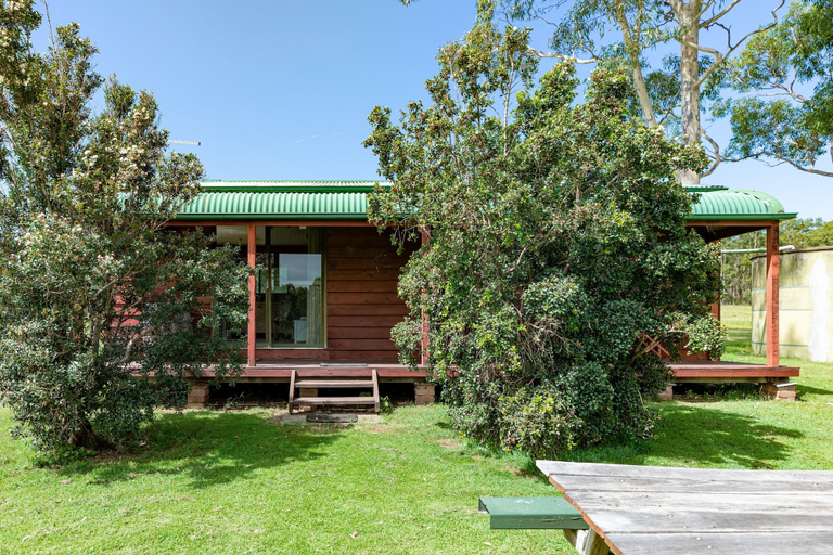 Exterior & Views 2, Hunter Hideaway Cottages, Cessnock
