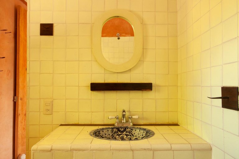 Bathroom 3, M a r e a V i v a - Z i p o l i t e, Dist. Pochutla