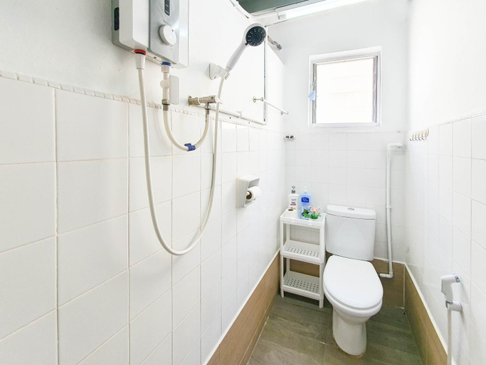 Bathroom 3, Cloth Art 1|4minswalk to carfreezone|By Shine Stay, Malacca City