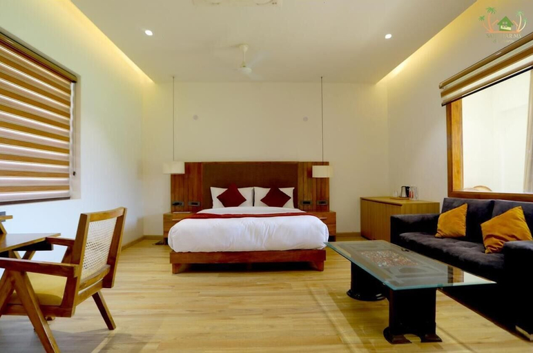 Sahib Farms and Resorts, West