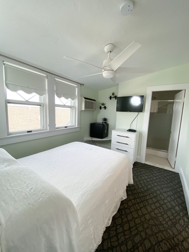 Bedroom 4, By the Sea Guests Bed & Breakfast & Suites, Barnstable