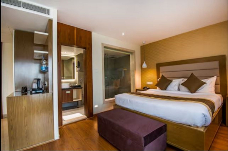 Others 5, Yashshree Imperial, Darjiling