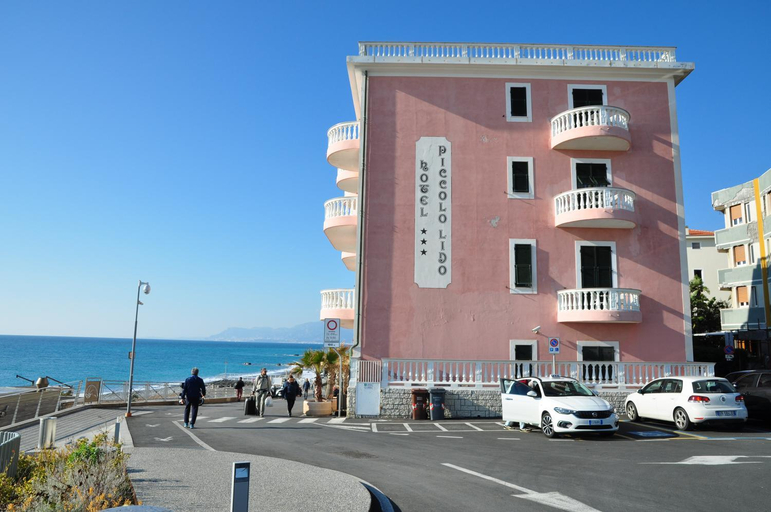 Exterior & Views 2, Piccolo Lido, Imperia