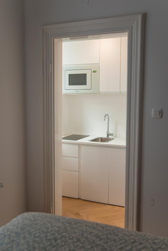 Kitchen 2, Stross Apartments, Zagreb