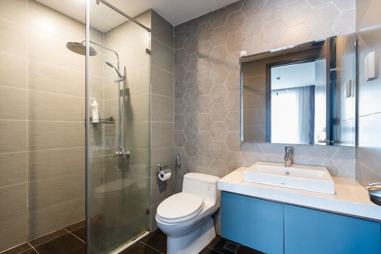 Bathroom 3, Henry Home - RiverGate Residence, District 4