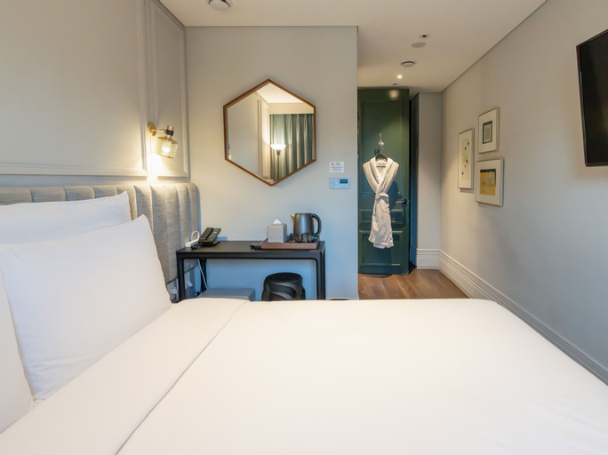 Bedroom 18