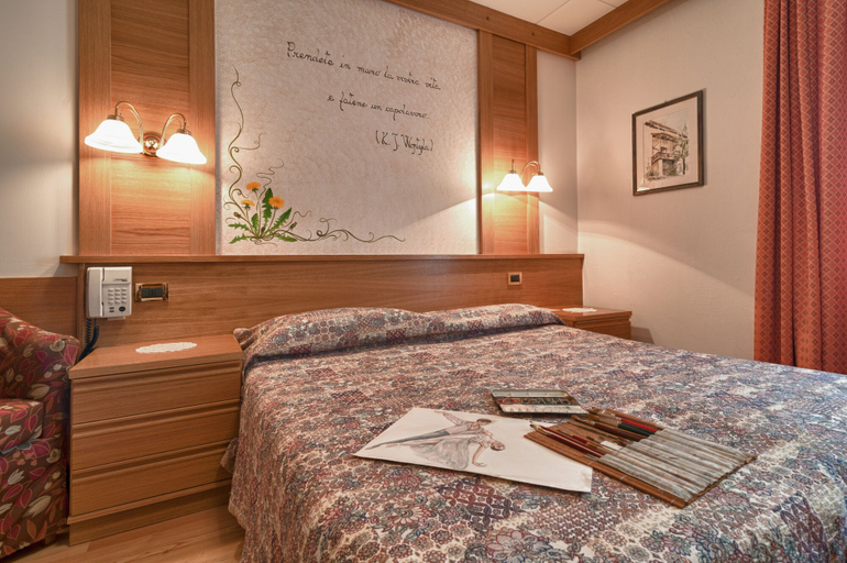 Bedroom 3, Hotel Belsoggiorno, Trento