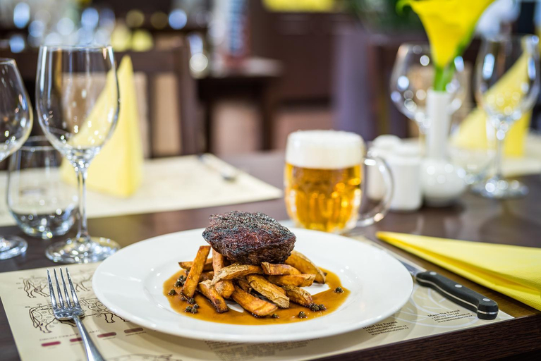 Food & Drinks 5, Hotel Na Farme Chotovice, Nymburk