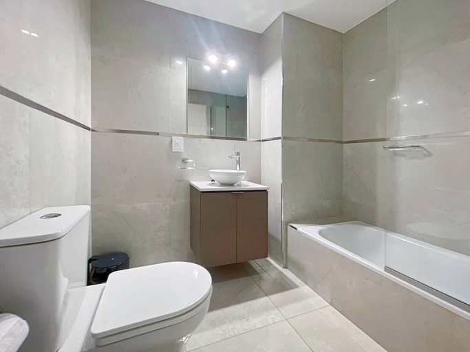 Bathroom 4, San Telmo Oasis- Contemporary Luxury Studios With Pool, Security, and More, Distrito Federal