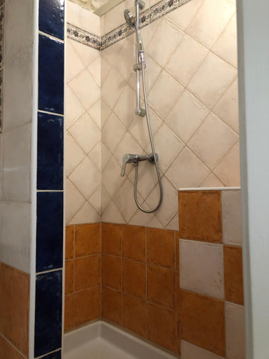 Bathroom 2, Mas Allard, Bouches-du-Rhône