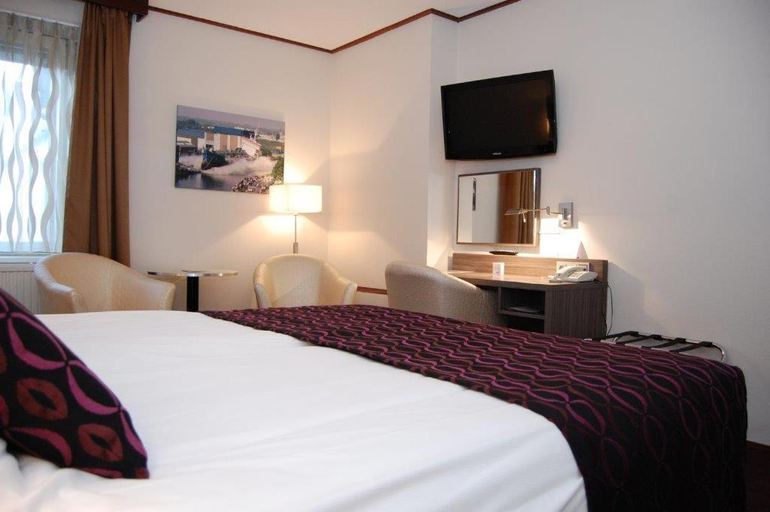 Bedroom 2, Hotel Faber, Hoogezand-Sappemeer