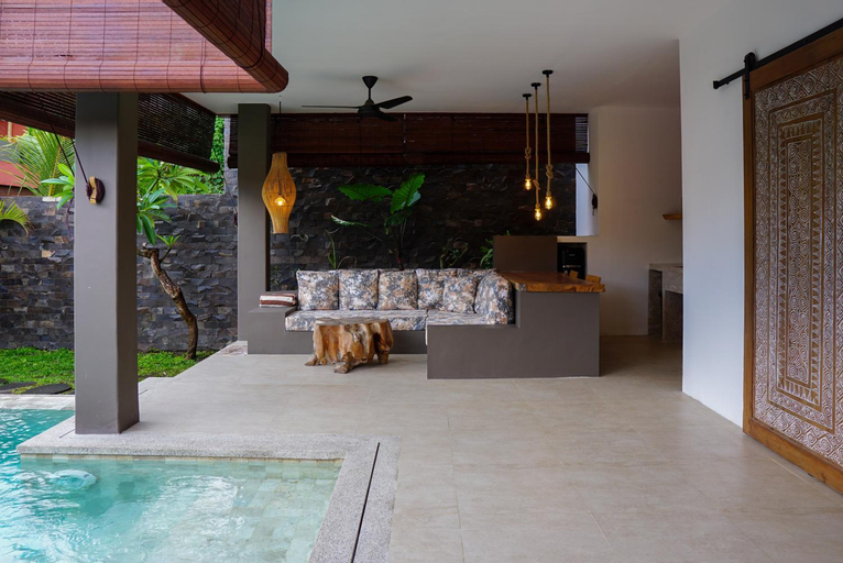 Swimming Pool 3