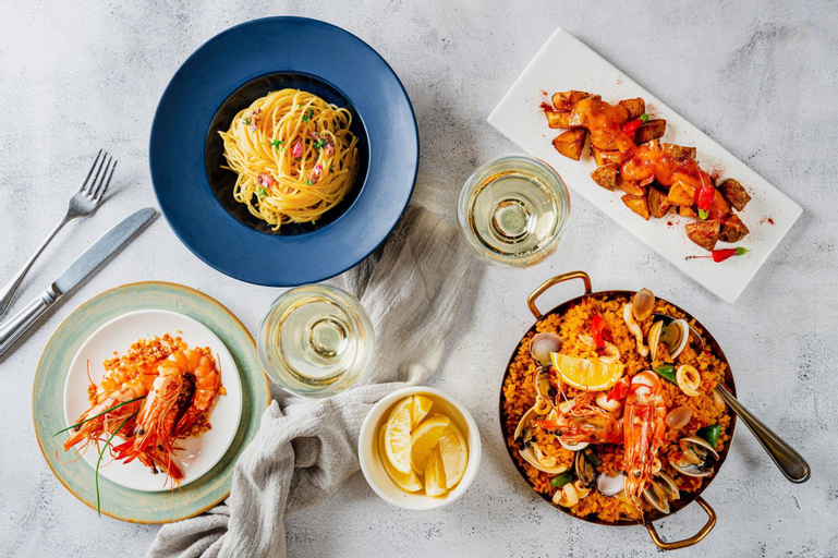 Food & Drinks 8