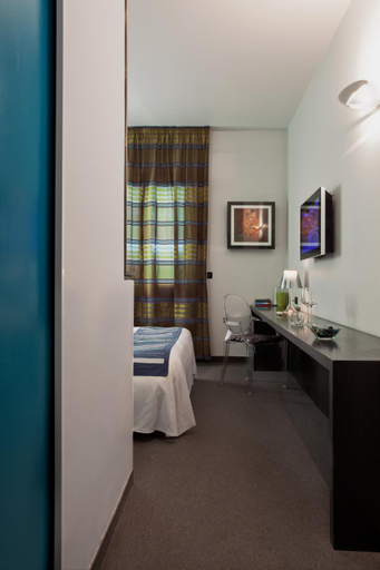 Bedroom 3, MA Hotel, Genova
