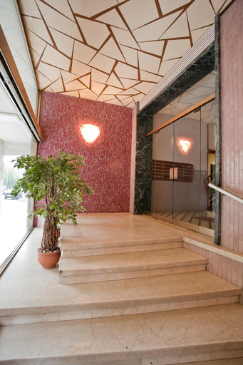 Others 5, La Voliera, Verona