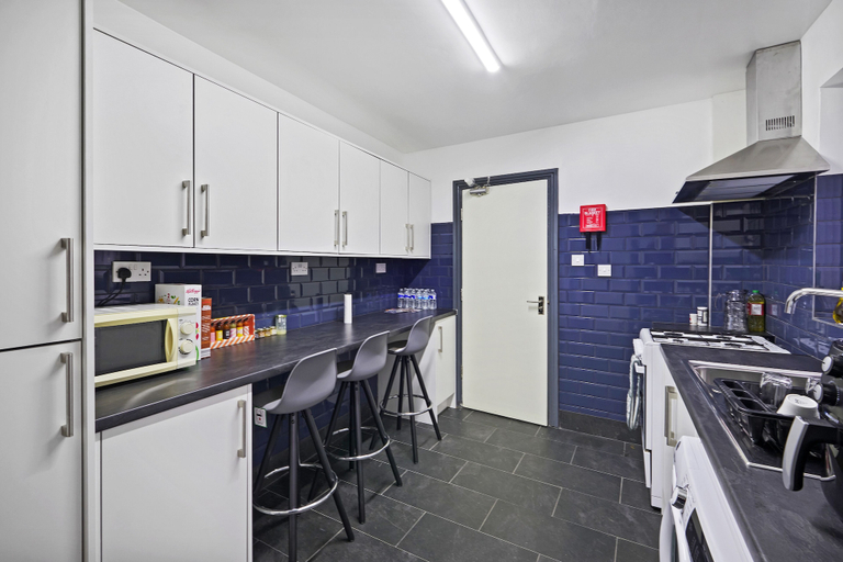 Others 5, Stunning 5bed House in Birmingham Contractors Also, Birmingham