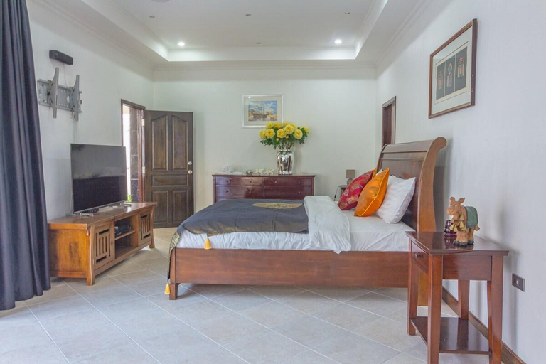 Others 3, Seaside Villa 2 Pools,beach@50m, Pattaya