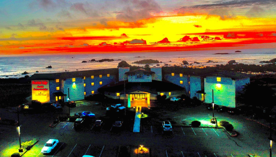 Others 2, Oceanfront Lodge, Del Norte